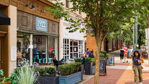 Best US College Towns for Students on a Budget - 1 imagesqtbnANd9GcRKRFsDKOkK41gmuvYkLeiE1u9QGSFDndt kQamps 55 Best College Towns in America - 2024 - College Transitions