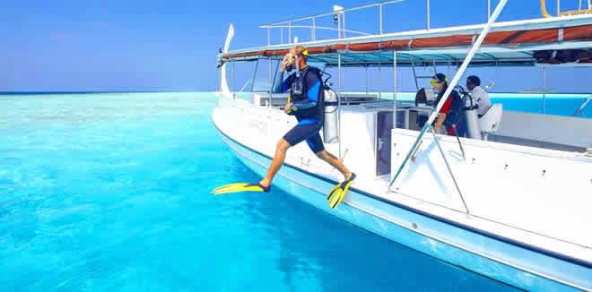 Maldives Diving Boat: A Complete Guide to Exploring the Underwater Paradise - image