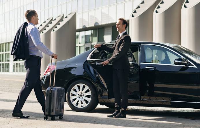 Starting your trip to or from the airport with JFK Airport Car Services Mellimo.com - NYC Transportation Service | Mellimo Transportation